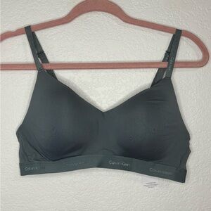 Calvin Klein wireless Bralette L